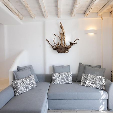 Blue, White And Grey Suites 오르노스 외부 사진