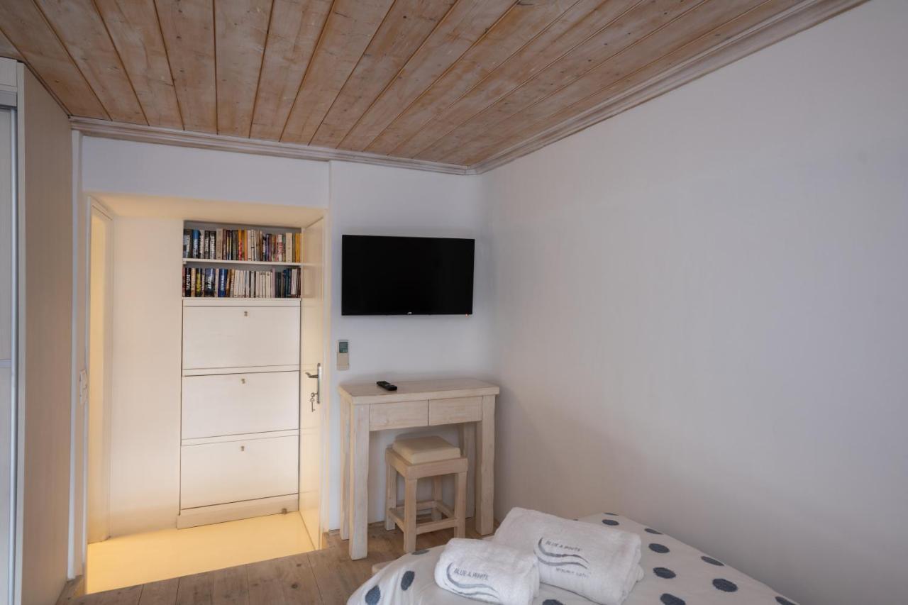Blue, White And Grey Suites 오르노스 외부 사진