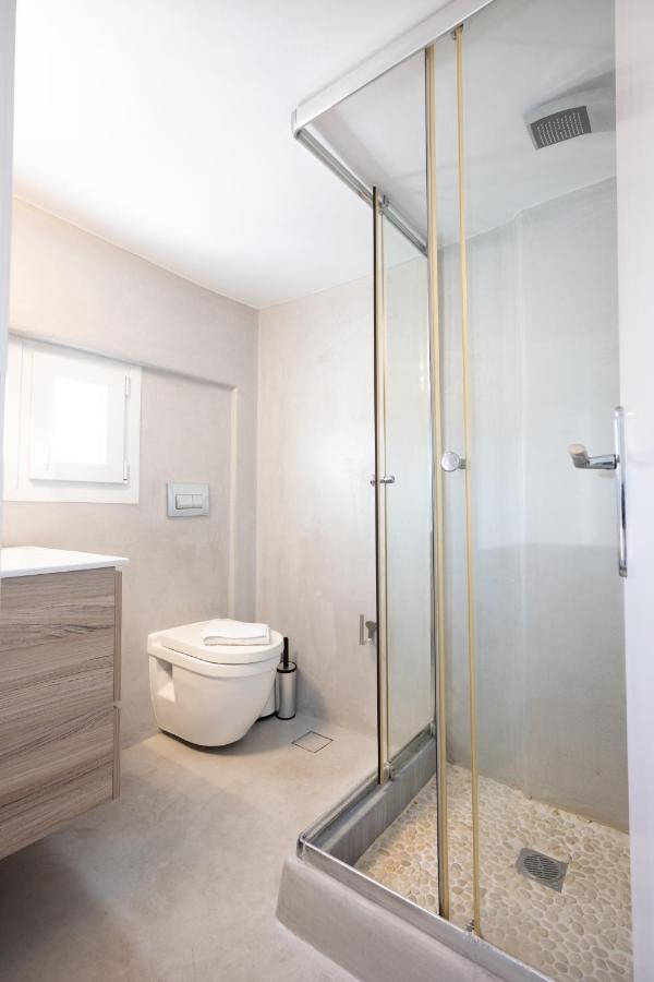 Blue, White And Grey Suites 오르노스 외부 사진
